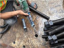Thi Công Khoan Cấy Bulong M39 Bằng Keo Bossong BCR 400 VPlus Tropical 