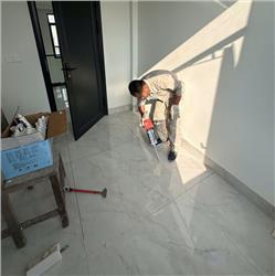 Thi Công Keo Chít Mạch Phòng Khách Bằng Tebond Epoxy TB04 Trắng Ngọc Trai Tại Phú Xuyên – Hà Nội