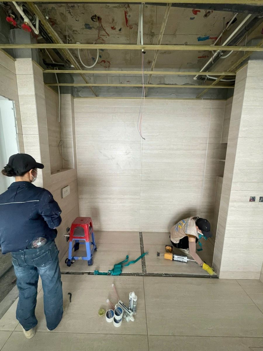 thi công keo chít mạch
