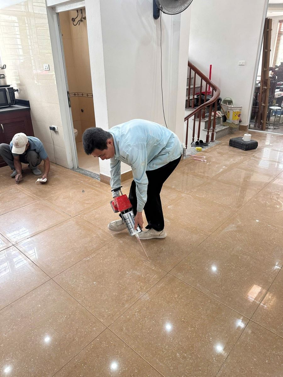 thi công keo chít mạch