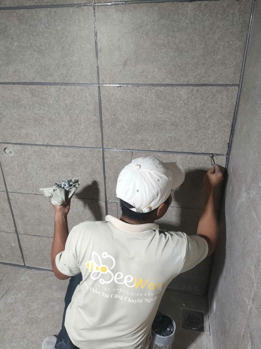 Thi công keo chít mạch